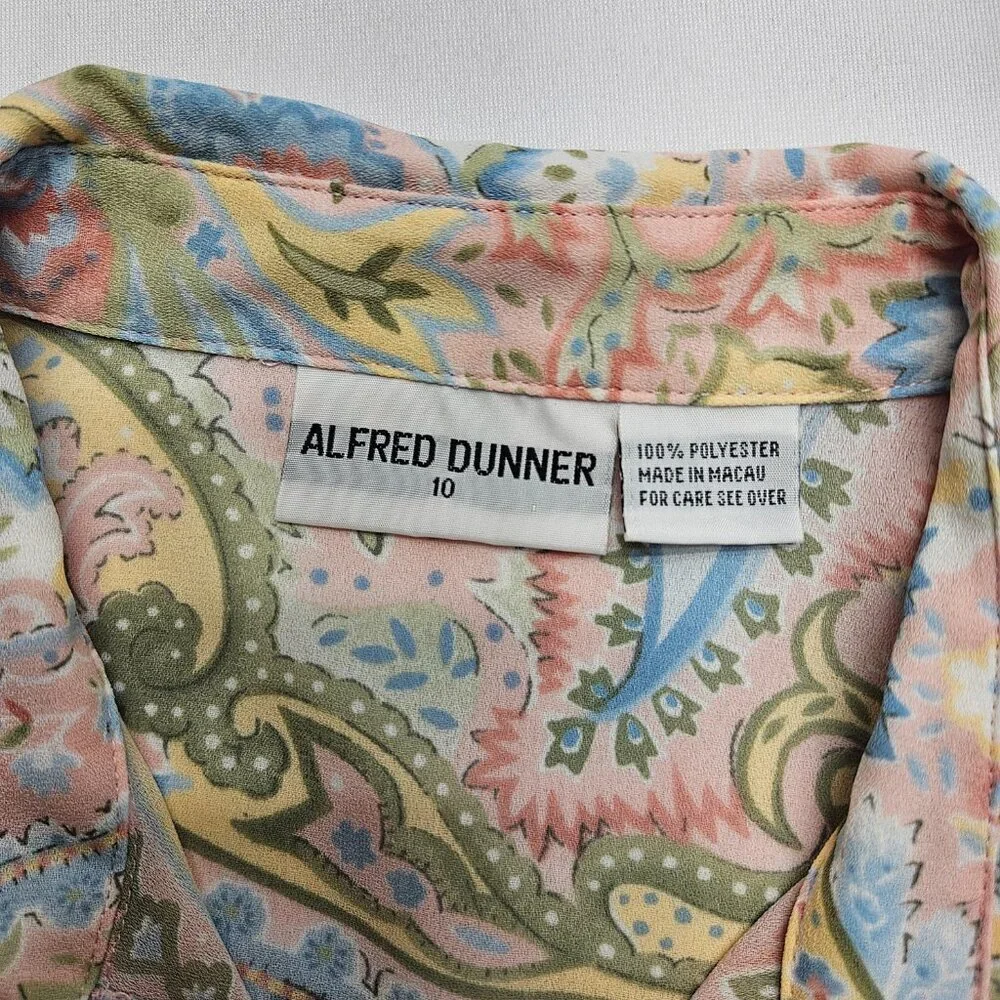 Alfred Dunner Vintage Short Sleeved Blouse - Floral and Paisley Size 10 (127-11) - Picture 2 of 9